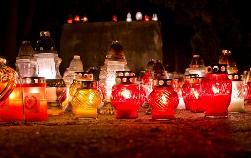 Grablaternen & Grablampen (mit Sockel, Edelstahl, Bronze) kaufen Grablaternen & Grablampen (mit Sockel, Edelstahl, Bronze) kaufen