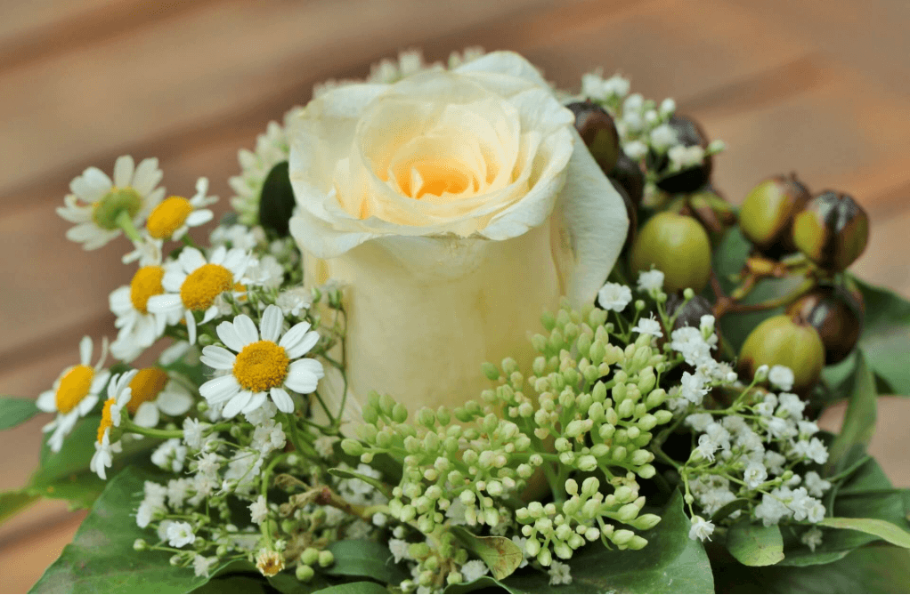 Blumenschmuck zur Beerdigung