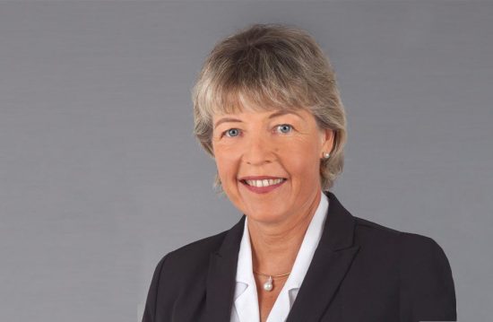 Trauerrednerin & Grabrednerin Liane Reibold Trauerrednerin & Grabrednerin Liane Reibold