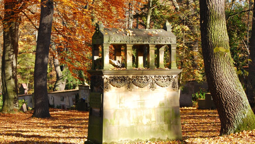 Städtische Friedhöfe in Ludwigshafen am Rhein / zentrale Friedhofsverwaltung