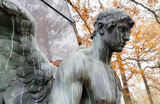 Krematorium von Nürnberg / Krematorium am Westfriedhof Nürnberg Krematorium von Nürnberg / Krematorium am Westfriedhof Nürnberg