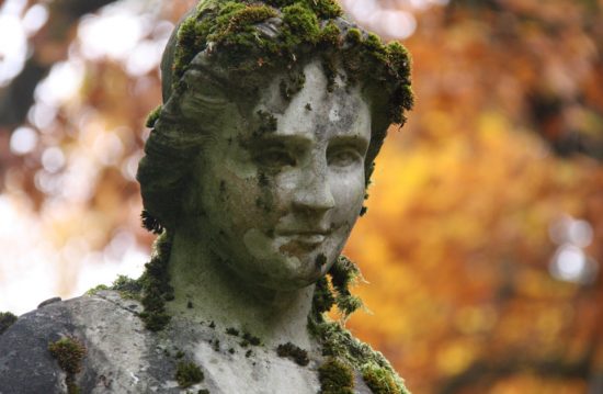 Marion Frühling – Trauerrednerin Marion Frühling – Trauerrednerin