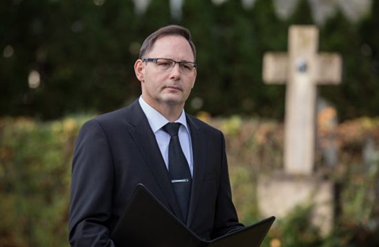 Joachim Weller Trauerredner und Testamentsvollstrecker Joachim Weller Trauerredner und Testamentsvollstrecker