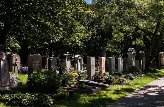 Städtische Friedhöfe von Leonberg / Bauverwaltungs- und Bauordnungsamt