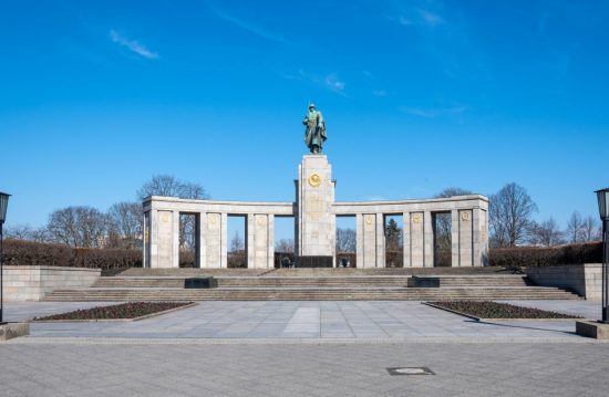 Sowjetisches Ehrenmal Tiergarten in Berlin-Tiergarten Sowjetisches Ehrenmal Tiergarten in Berlin-Tiergarten