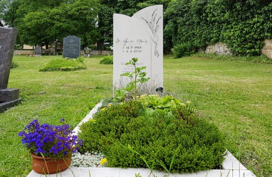 Der Ev. Böhmisch-Lutherische Bethlehems-Friedhof I in Berlin-Kreuzberg Der Ev. Böhmisch-Lutherische Bethlehems-Friedhof I in Berlin-Kreuzberg