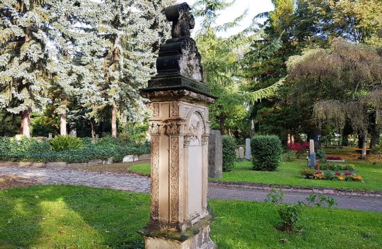Kirchhof in Dresden-Leuben